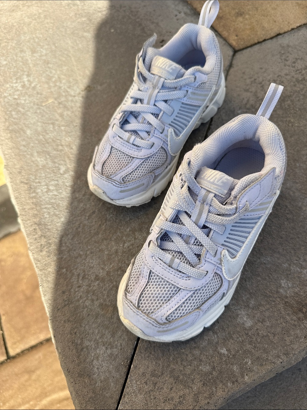 Nike Kids White and Light purple Mesh Sneakers